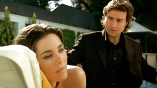 Manuela Arcuri desnuda, escena de sexo de Cosa de brujas (2003)