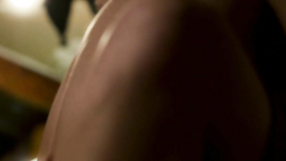 Maud Wyler çıplak, Le Battle Ordinaire'den (2015) seks sahnesi