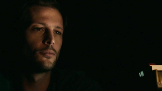 Maud Wyler çıplak, Le Battle Ordinaire'den (2015) seks sahnesi