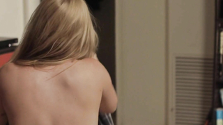 Scène érotique Jordan Elizabeth de Black Widows (2016)