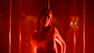 Anne Azoulay desnuda, escena de sexo de Lea (2011)