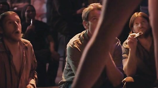 Erotische Szene von Erin Marie Hogan aus The Bet (2016)