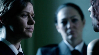 Danielle Cormack и Kate Jenkinson эротическая сцена из Wentworth s01 эротическая сцена из 04 (2016)