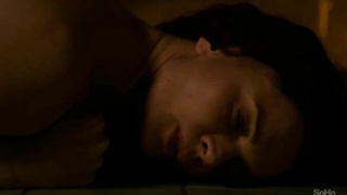 Danielle Cormack и Kate Jenkinson эротическая сцена из Wentworth s01 эротическая сцена из 04 (2016)