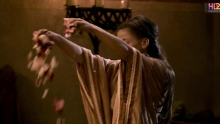 Альба Санмарти обнаженная, сексуальная сцена из сериала «Эрмессенда» s01e01 (2011)