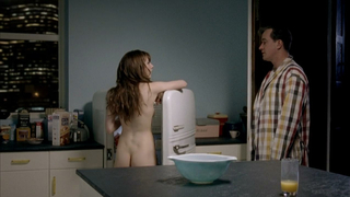 Lydia Wilson nua, cena de sexo de Any Human Heart s01e03 (2010)