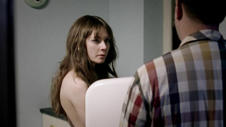 Lydia Wilson nua, cena de sexo de Any Human Heart s01e03 (2010)