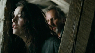 Roxane Mesquida çıplak, Sennentuntschi'den (2010) seks sahnesi