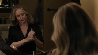 Scena erotica di Paula Malcomson da Ray Donovan s04e01 (2016)
