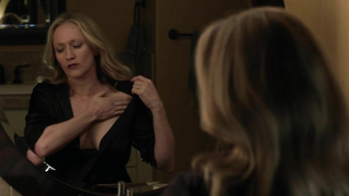Scena erotica di Paula Malcomson da Ray Donovan s04e01 (2016)