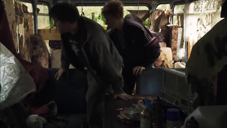 Diane Kruger e Ludivine Sagnier nude, scena di sesso da Pieds nus sur les limaces (2010)