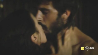 Ingrid Rubio çıplak, El Corazon Del Oceano s01e04 (2014)'ten seks sahnesi