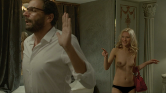 Nude video with Caroline Anglade scene from Josephine s'arrondit (2016)