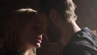 Adelaide Clemens nue, scène de sexe de The Automatic Hate (2015)