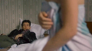 Fabienne Babe çıplak, All Out (1991) filminden seks sahnesi