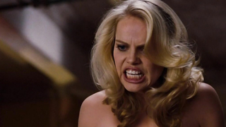 Mircea Monroe nuda, scena di sesso da The Change-Up (2011)