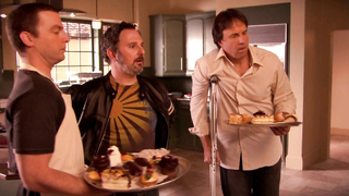 Джессика Джеймс и Кирстен Прайс обнаженные, сексуальная сцена из сериала «Дурман» s03e07 (2007)