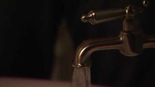 Nude video with Maryscene fromLouise Parker scene from Weeds s03scene from08 (2007scene from2012)