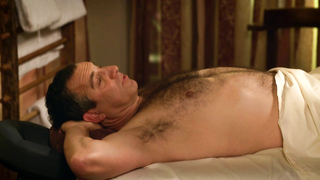 Rachel Germaine e Christina Ferraro nuas, cena de sexo de Weeds s07e05 (2011)