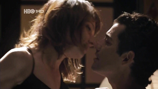 Cynthia Falabella nue, scène de sexe de FDP s01e03 (2012)