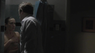 Scena erotica di Gabriela Duarte da Ninguem Ama Ninguem... Por Mais de Dois Anos (2015)