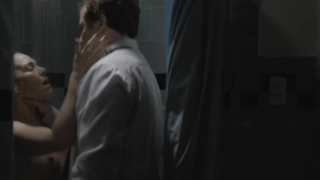 Scena erotica di Gabriela Duarte da Ninguem Ama Ninguem... Por Mais de Dois Anos (2015)