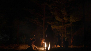 Anya Taylor cena erótica deJoy cena erótica de The Witch (2015)