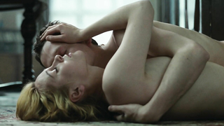 Monika Gozdzik nue, scène de sexe de Przypadek (1987)
