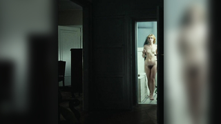 Monika Gozdzik nue, scène de sexe de Przypadek (1987)