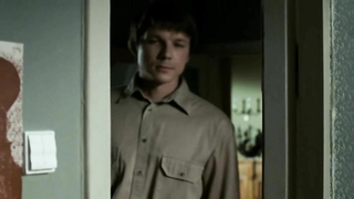 Эротическая сцена Тамары Арчух и Юлии Каминской из фильма «Мнейше зло» (2009)