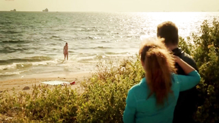 Лола Наймарк эротическая сцена из фильма Au fil d'Ariane (2014)