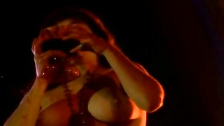 Maureen Allisse e Leslie Orr nude, scena di sesso da The Manson Family (2003)