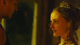 Nude video with Anastasiya Pronina scene from Tryapichnyy soyuz (2015)