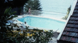 Lady Stay Dead'den (1981) Deborah Coulls ve Louise Howitt erotik sahnesi