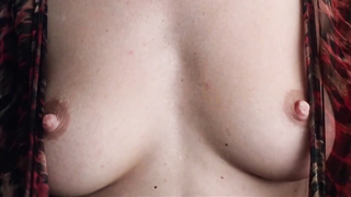 Lady Stay Dead'den (1981) Deborah Coulls ve Louise Howitt erotik sahnesi