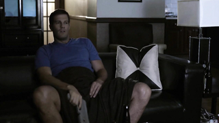 Maria Kanellis'in çıplak, The Opposite Sex (2014) filminden seks sahnesi