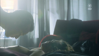 Muriel Wimmer çıplak, Schimanski s01e17'den (2013) seks sahnesi