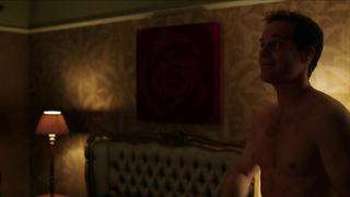 Suranne Jones çıplak, Doctor Foster s01e03 (2015)'den seks sahnesi