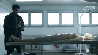Yuliya Denisova nackt, Szene aus Braquo s03e04 (2014)