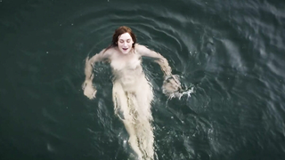 Christiane Paul çıplak, Maria Ehric çıplak, Das Adlon'dan bir sahne. Eine Familiensaga (2012)