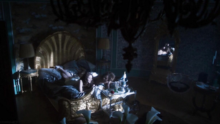 Christiane Paul çıplak, Maria Ehric çıplak, Das Adlon'dan bir sahne. Eine Familiensaga (2012)