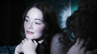 Christiane Paul çıplak, Maria Ehric çıplak, Das Adlon'dan bir sahne. Eine Familiensaga (2012)