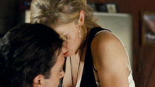 Radha Mitchell nuda, scena di sesso da The Code (2009)