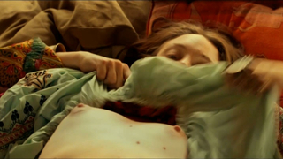 Laetitia Dosch desnuda, escena de sexo de Ennui ennui (2013)