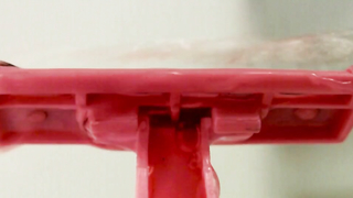 Carla Juri nua, Pia Rover nua, Marlen Kruse nua, Anna Konig nua, cena de sexo de Feuchtgebiete (2013)