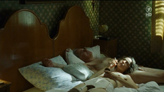 Jeanette Hain nue, scène de Landauer Der Prasident (2014)