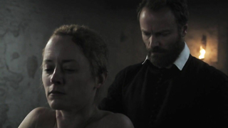 Silke Bodenbender nuda, Christina Simhandl nuda, Franziska Singer nuda, scena di sesso da Die Seelen im Feuer (2014)