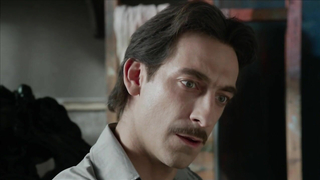 Ksenia Lukyanchikov nuda, scena di Krasnaja koroleva (2015)