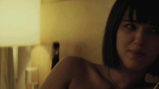 Michalina Olszanska nue, Karolina Bakala nue, scène de sexe d'Anatomia Zla (2015)