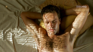 Nude video with Anna Brusewicz , scene from Operacja Samum (1999)